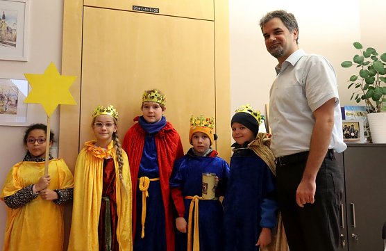 Sternsinger im Rathaus (Foto: Pressestelle Stadt Nordhausen)