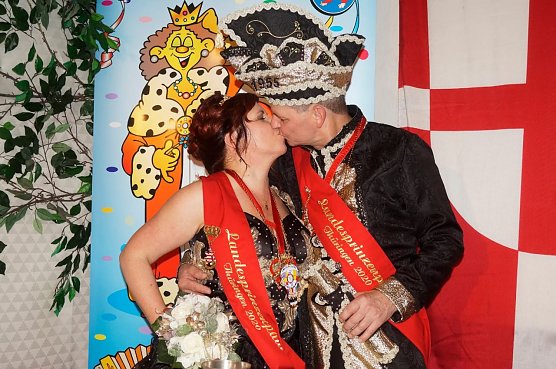 Prinz Ralf I und Prinzessin Mirjam I vom G&ouml;rsbacher Karnevalsverein sind das neue Landesprinzenpaar Th&uuml;ringens (Foto: Thomas Rzehak)