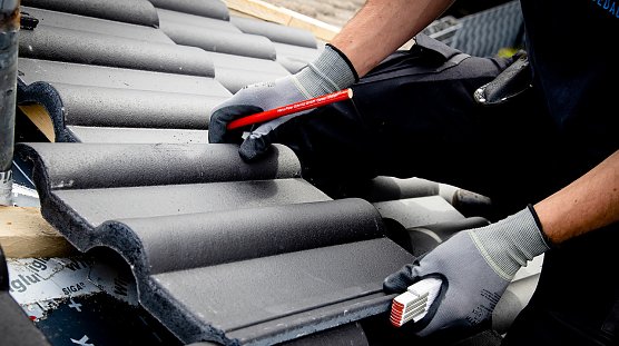 Dachdecker (Foto: IG Bau) Dachdecker (Foto: IG Bau)