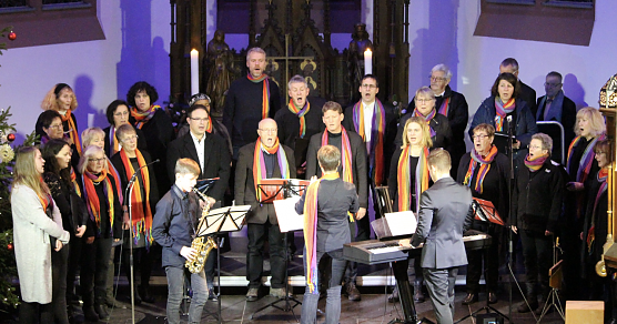 Ilfelderchor bei Auff&uuml;hrung (Foto: Christine Heimrich)