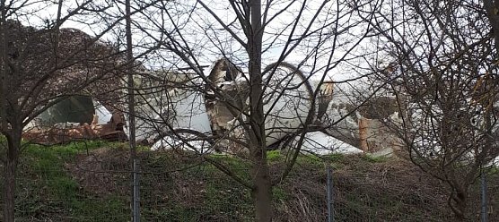 Die Teile warten auf ihre Entsorgung (Foto: privat)