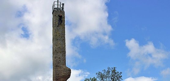 Ferienpark Feuerkuppe bereitet Öffnung vor (Foto: Karl-Heinz Herrmann) Ferienpark Feuerkuppe bereitet Öffnung vor (Foto: Karl-Heinz Herrmann)