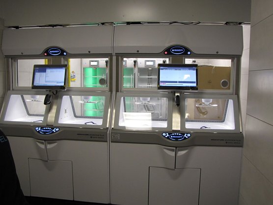 Ein Reinigungs- und Desinfektionsautomat im Südharz-Klinikum (Foto: Südharz Klinikum Nordhausen) Ein Reinigungs- und Desinfektionsautomat im Südharz-Klinikum (Foto: Südharz Klinikum Nordhausen)