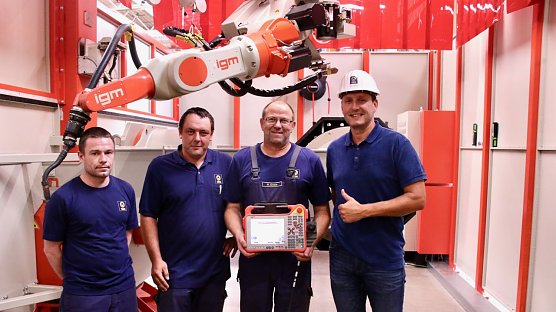 Vier M&auml;nner und eine neue "Kollegin" - Alexander Dorl, Florian Ostwald, Michael Gro&szlig;e und Giso Gewalt (Foto: agl)