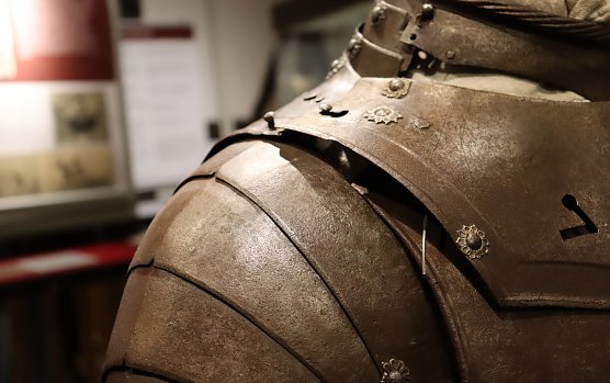 Sonderausstellung Eiserne Bestseller � Schwert und R&uuml;stung in Handwerk und Gesellschaft im Museum Tabakspeicher (Foto: &copy;Stadtverwaltung Nordhausen)