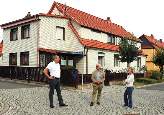 Landrat Jendricke besucht den scheidenden Kehmstedter B&uuml;rgermeister Uwe Merx (Foto: LRA NDH)