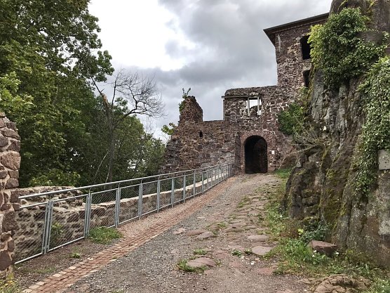80.000 Euro erhielt der Kreis in diesem Jahr f&uuml;r den Erhalt der Burgruine Hohnstein (Foto: Pressestelle Landratsamt Nordhausen)