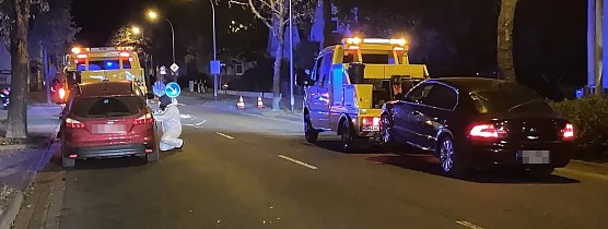 Die beiden Fahrzeuge wurden abgeschleppt (Foto: S. Dietzel)