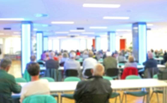 Voll besetzter Vortragsraum (Foto: SHK) Voll besetzter Vortragsraum (Foto: SHK)