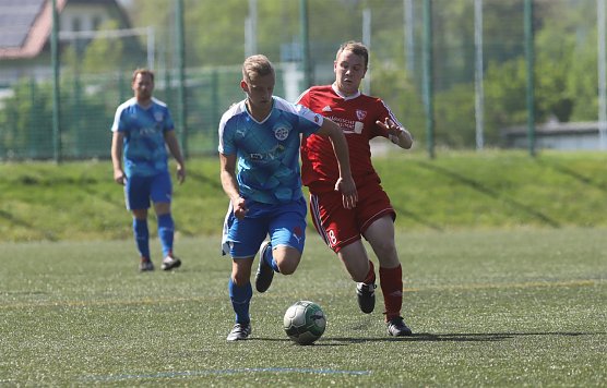 Leon Gümpel vs. Philip Pollow (Foto: FSV Wacker 90 Nordhausen) Leon Gümpel vs. Philip Pollow (Foto: FSV Wacker 90 Nordhausen)
