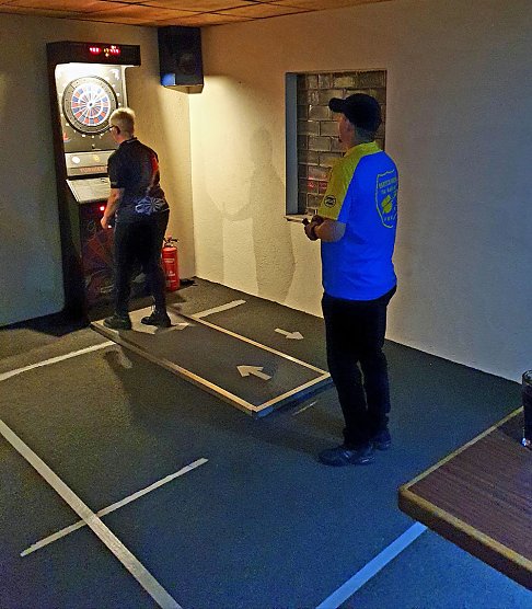 E-Darts: Oberspier vs. Niedersachswerfen (Foto: Thomas Peglow) E-Darts: Oberspier vs. Niedersachswerfen (Foto: Thomas Peglow)