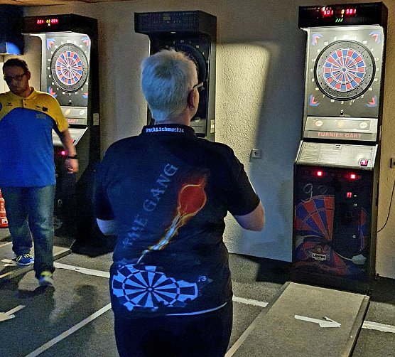 E-Darts: Oberspier vs. Niedersachswerfen (Foto: Thomas Peglow) E-Darts: Oberspier vs. Niedersachswerfen (Foto: Thomas Peglow)