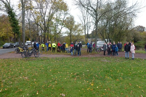 Benefizwanderung f&uuml;r das Neust&auml;dter Hospiz (Foto: Margret Holzapfel)