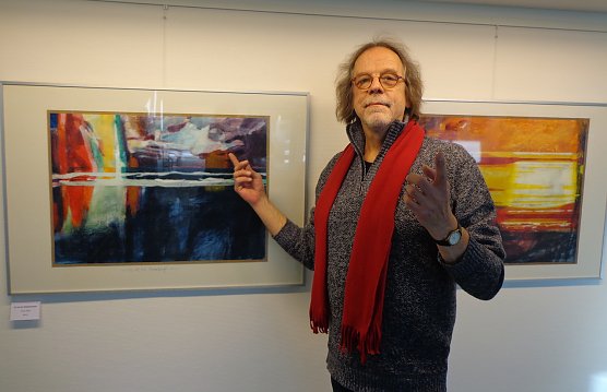J&uuml;rgen Rennebach in seiner neuen Ausstellung  (Foto: HG Backhaus)