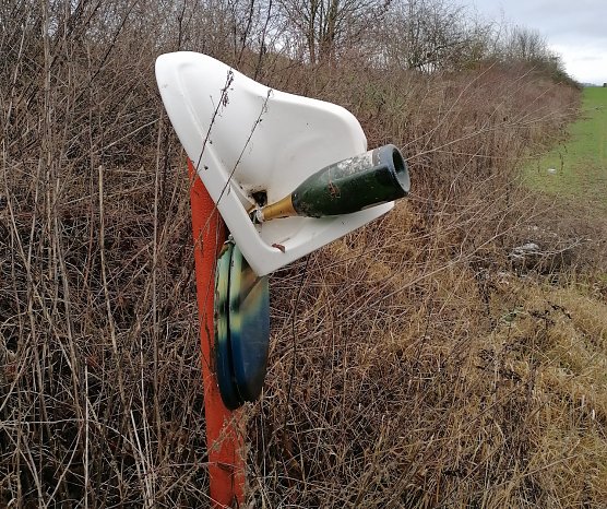 Installation an der alten Ziegelei (Foto: A.Adlerauge) Installation an der alten Ziegelei (Foto: A.Adlerauge)