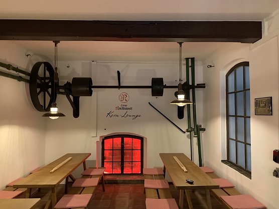 Die neu eingerichtete, kleine und feine Korn Lounge ist derzeit verwaist (Foto: oas) Die neu eingerichtete, kleine und feine Korn Lounge ist derzeit verwaist (Foto: oas)