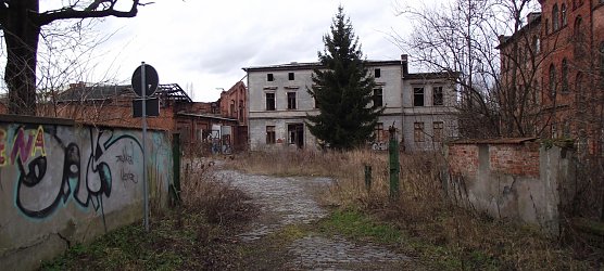 &Uuml;ble Hinterlassenschaften befinden sich auf der Brache altes Gaswerk. (Foto: Kurt Frank)