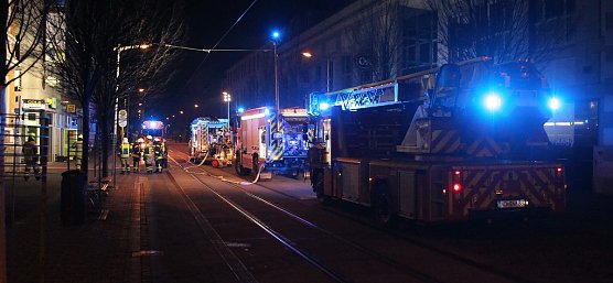 Feuerwehren im Einsatz (Foto: S. Dietzel)