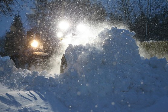 Feuerwehr befreit Anwohner in Wolkramshausen (Foto: S.Dietzel)