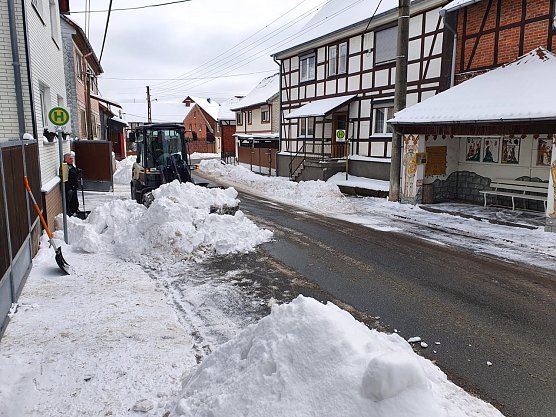 Schneer&auml;umen in Osterode (Foto: Lothar Kaufhold)