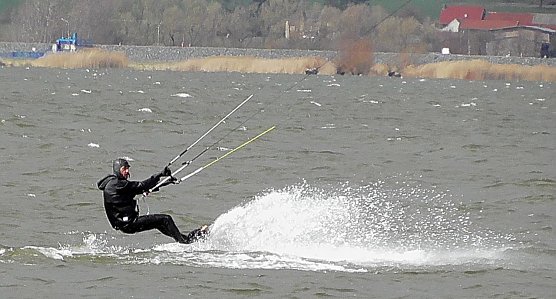 Kitesurfen  (Foto: U. Reinboth )