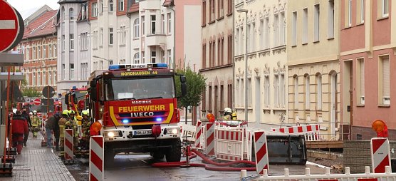 Gro&szlig;einsatz in der Hohensteiner Stra&szlig;e (Foto: agl)