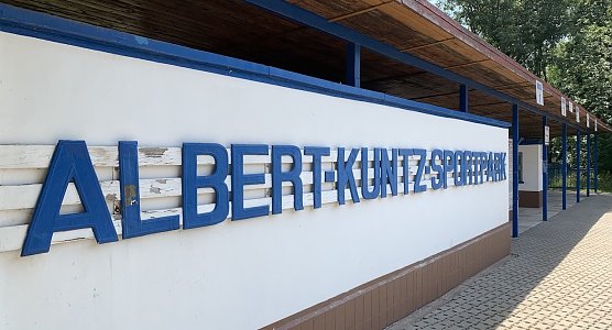 Fassade AKS (Foto: nnz-Archiv)