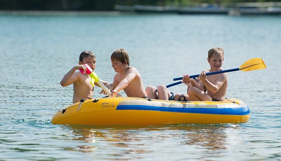 Sommerbadespa&szlig; an den Bielener Kiesgew&auml;ssern (Foto: Badehaus NDH)