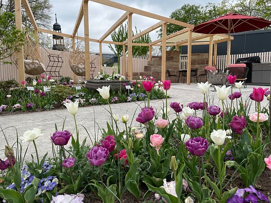 Themengarten der Firmen Lindenlaub GmbH und Au&szlig;engestaltung Vogt auf der Bundesgartenschau in Erfurt  (Foto: FGL)