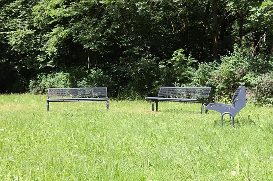 Neue B&auml;nke im Stadtpark (Foto: Stadtverwaltung Nordhausen)