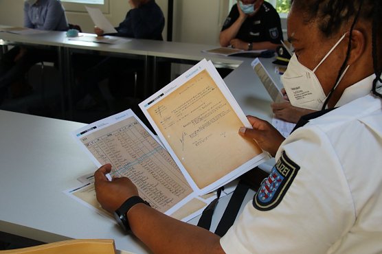 Im Kern der Kooperation steht die Arbeit mit Originalquellen (Foto: agl)