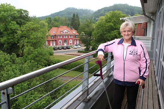 Irmtraud Schirk in der Helios Klinik Bleicherode (Foto: Helios Klinik Bleicherode)