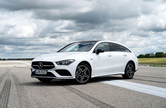 ADAC Test Konnektivit&auml;t: auf Platz eins landet der Mercedes-Benz CLA 250e Shooting Brake. (Foto: &copy;Connect/Lennart Holtkemper)