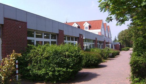 Das Geb&auml;ude der Hauptwerkstatt (Foto: Nordth&uuml;ringer Werkst&auml;tten)