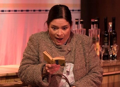 Anja Daniela Wagner ist die Veronika (Foto: Traditionsbrennerei) Anja Daniela Wagner ist die Veronika (Foto: Traditionsbrennerei)