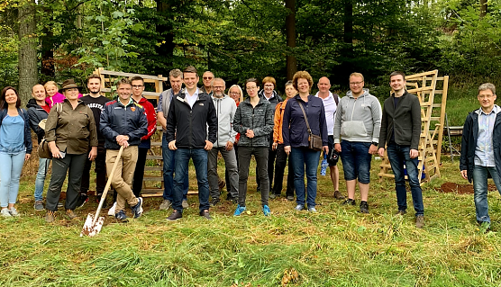 FDP Pflanzaktion im Wald (Foto: Patrick Kurth)