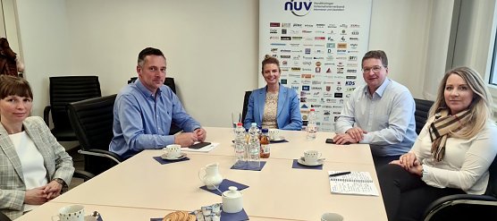 v.l.n.r.: Claudia Rheinl&auml;nder, Niels Neu, Alexandra Rieger, Thomas Seeber, Carina Schmidt-Pf&ouml;rtner (Foto: Nordth&uuml;ringer Unternehmerverband)