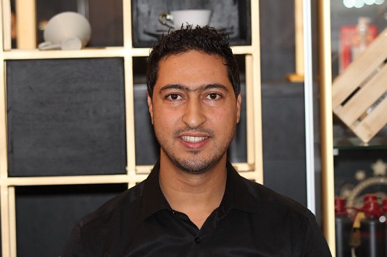 Youssef staunt noch über seine neue Heimat und ist froh, endlich da zu sein (Foto: Eva Wiegand) Youssef staunt noch über seine neue Heimat und ist froh, endlich da zu sein (Foto: Eva Wiegand)