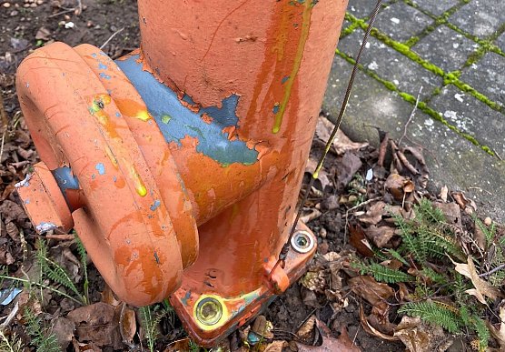 Manipulierter Hydrant am Samstag Nachmittag (Foto: Polizei) Manipulierter Hydrant am Samstag Nachmittag (Foto: Polizei)