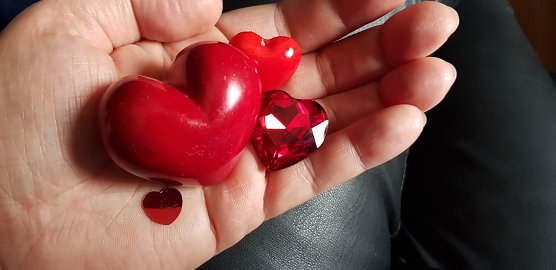 Valentinstag in der Rosenkirche (Foto: R.Englert) Valentinstag in der Rosenkirche (Foto: R.Englert)