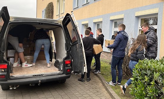 Hilfsaktion in Heringen (Foto: Wiebke Laubner und Carmen Maiwald)