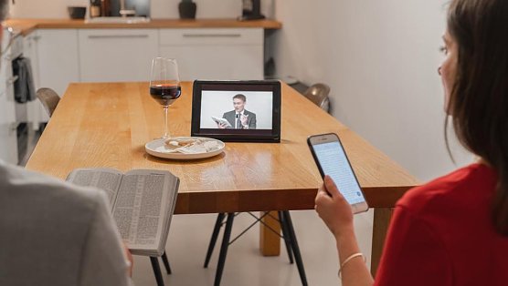 Die zeugen Jehovas laden ein (Foto: A.Koch)