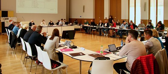Nach zwei Jahren wieder zur&uuml;ck: der Nordh&auml;user Stadtrat kam heute wieder im Ratssaal zusammen (Foto: agl)