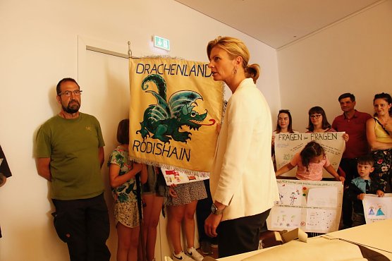 B&uuml;rgermeisterin Rieger versuchte die Probleme zu kl&auml;ren (Foto: agl)