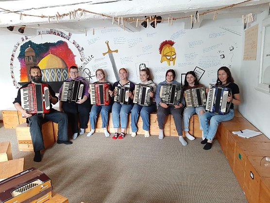 Die neuen Akkordeons im KILA (Foto: Frank Tuschy) Die neuen Akkordeons im KILA (Foto: Frank Tuschy)