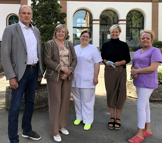 v.l.: Matthias Jendricke, Martina R&ouml;der, Iryna Semehin, MDL Dr. Cornelia Klisch, Nadin R&ouml;der (Foto: Pressestelle Landratsamt Nordhausen)