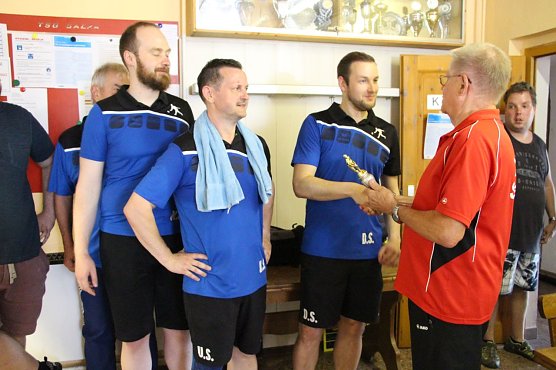 Bleicheröder Favoriten holen den Sieg (Foto: Uwe Tittel) Bleicheröder Favoriten holen den Sieg (Foto: Uwe Tittel)