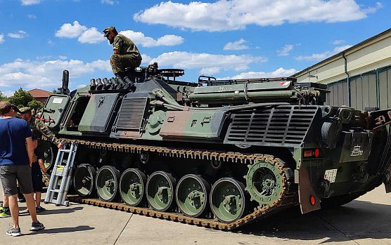 Tag der offenen Tür bei der Bundeswehr (Foto: P.Blei) Tag der offenen Tür bei der Bundeswehr (Foto: P.Blei)