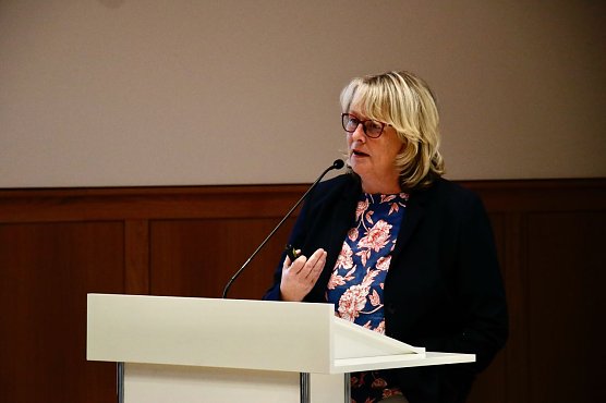 Bei der SWG sucht man seit Wochen nach einem qualifizierten Bauingenieur, bisher ohne Erfolg, berichtete SWG-Chefin Inge Klaan und mahnt an, dass man letztlich vor einem ingeniuertechnischen Problem stehe (Foto: agl)