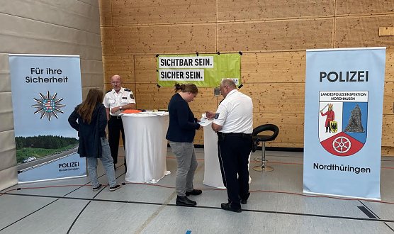 Erster Verkehrssicherheitstag f&uuml;r Seniorinnen Bleicherode (Foto: A.Meyer)
